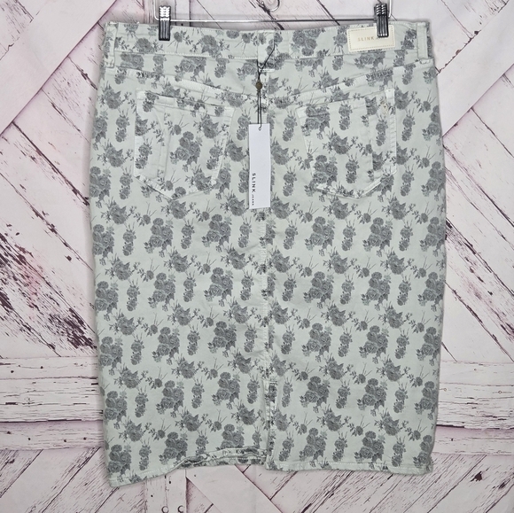Slink Jeans Floral Roses Jean Skirt - Picture 2 of 5